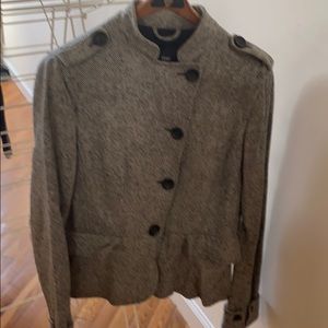 Like new Jacket. Good fit